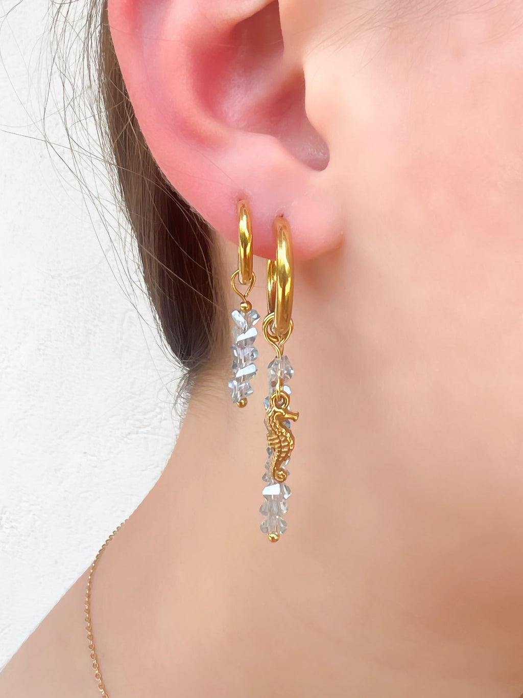 Orecchini Cavalluccio azzurro chiaro gold